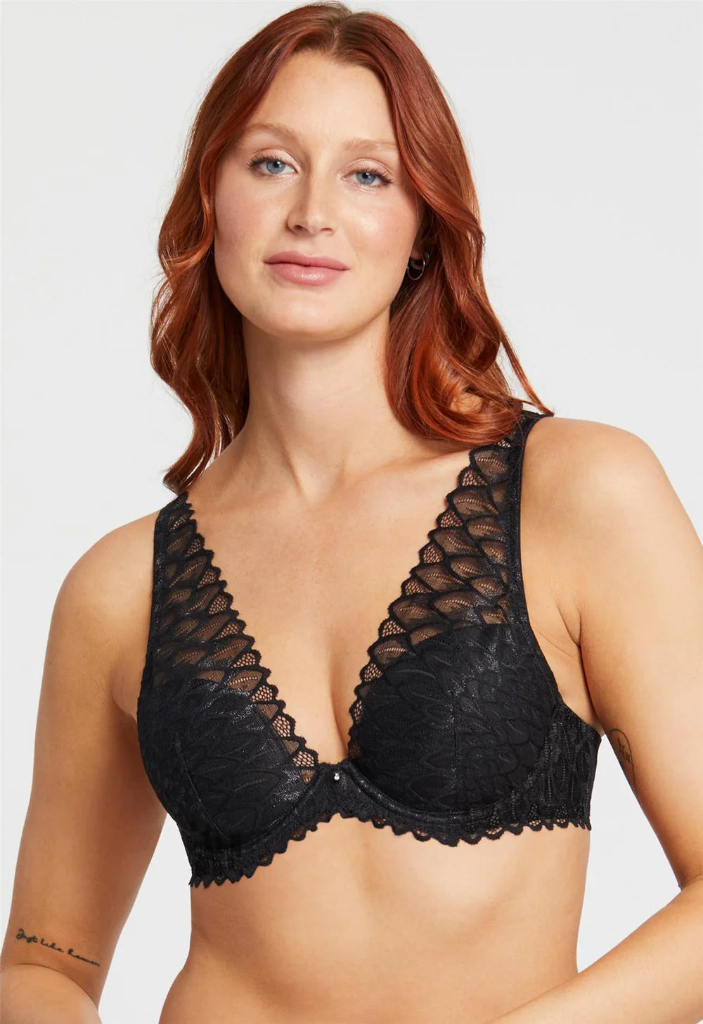 Montelle 9304 Lacy Mystique in Black